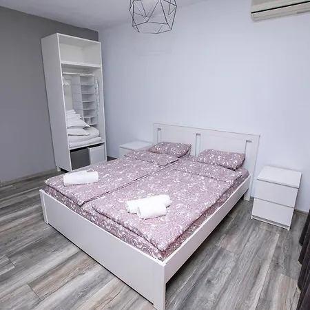 Апартамент Aparthouse Heaven *