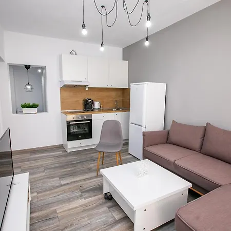 Aparthouse Heaven דירה *