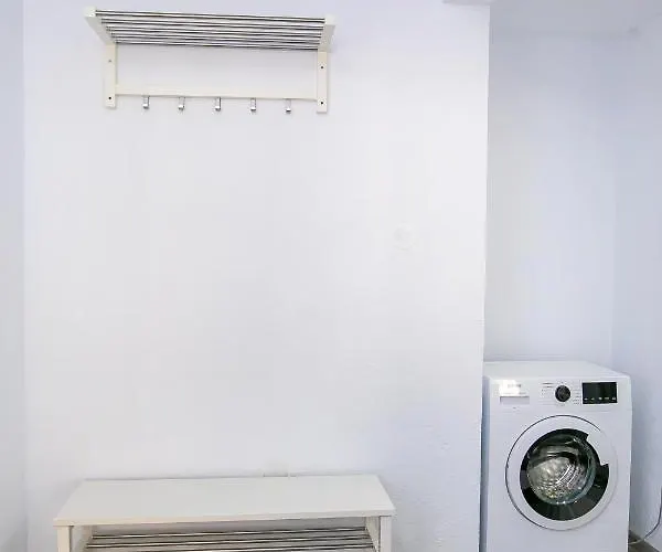 Aparthouse Heaven Apartment